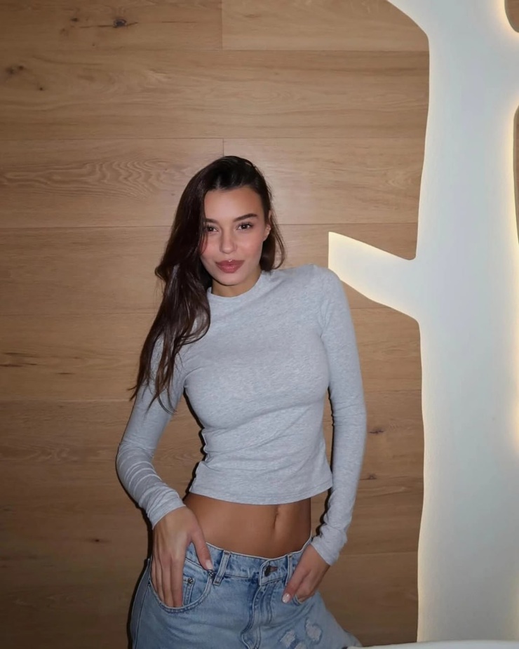 Lucia Bramani Lucia Bramani