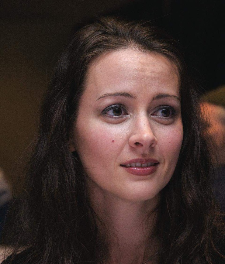 Amy Acker