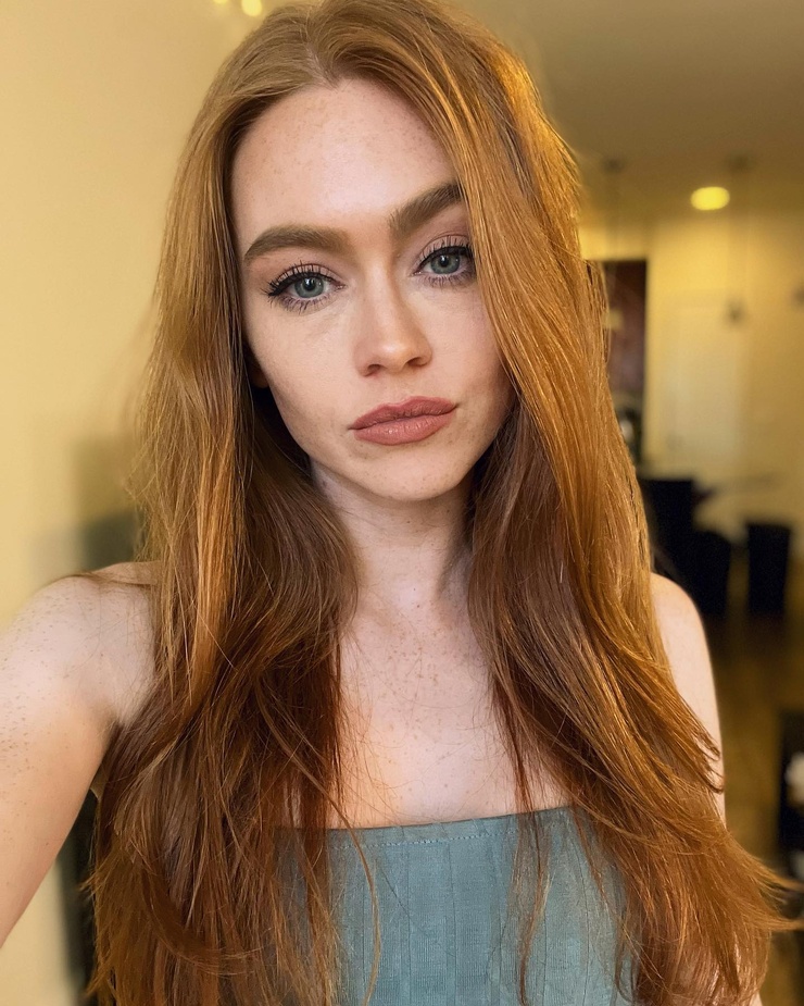 Holly Hicks
