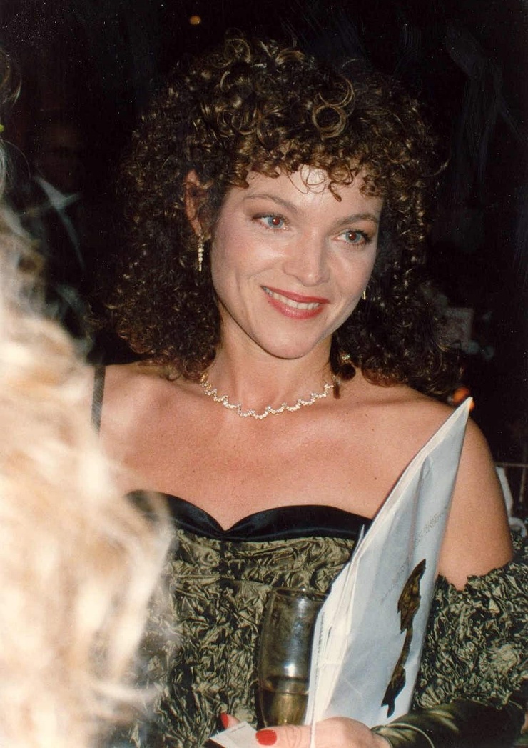 Amy Irving