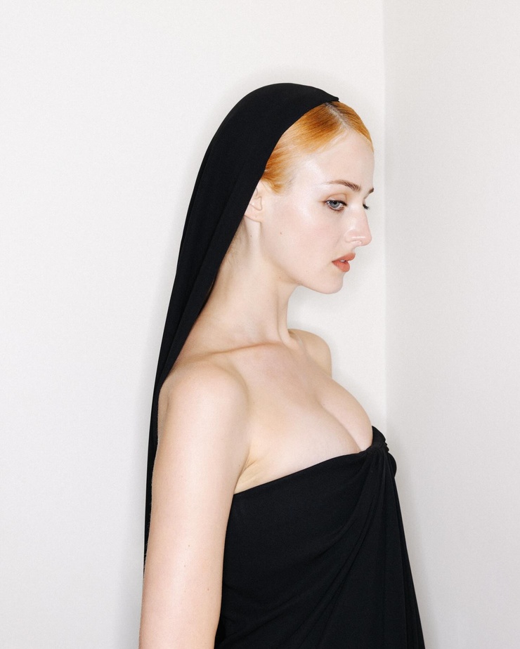 Anna Van Patten