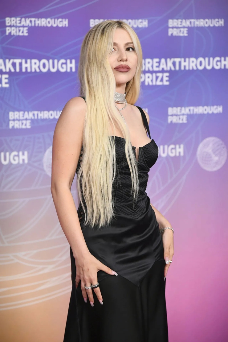 Ava Max