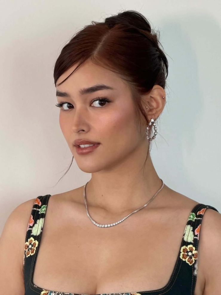 Liza Soberano