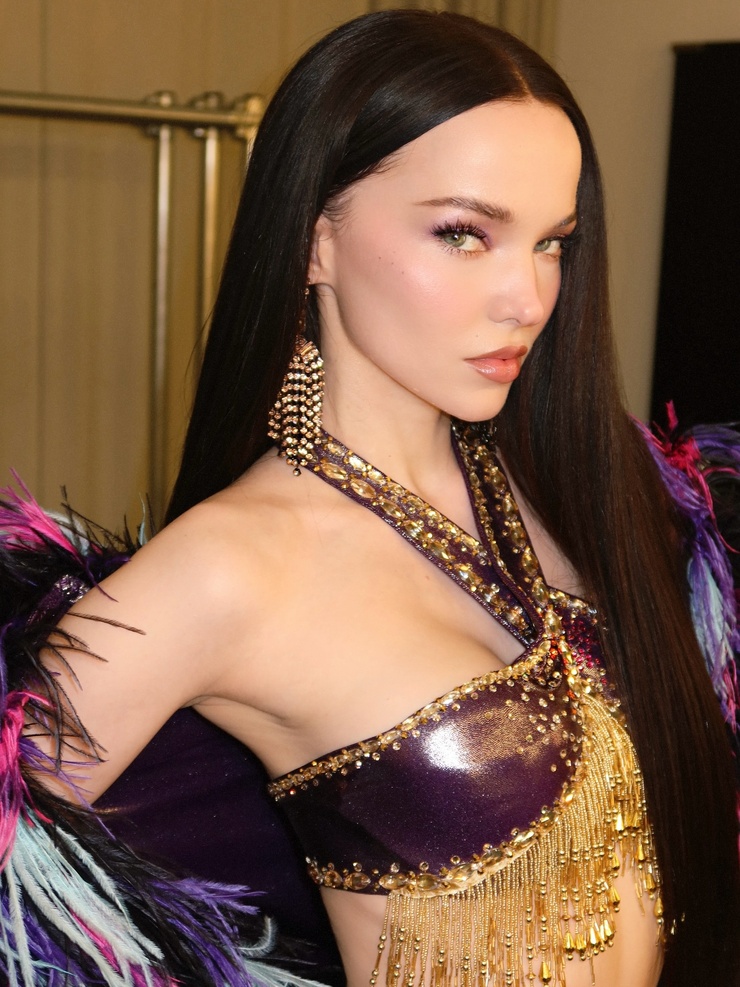 Dove Cameron Dove Cameron