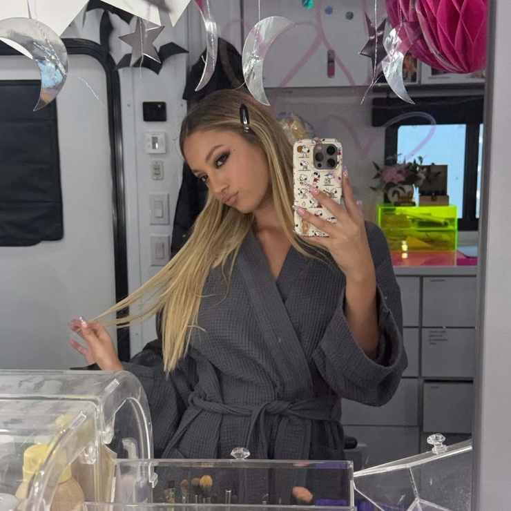 Bella Podaras