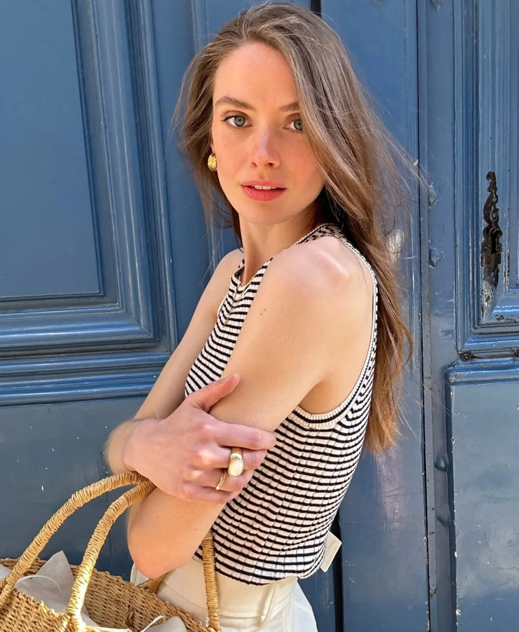 Juliet Searle