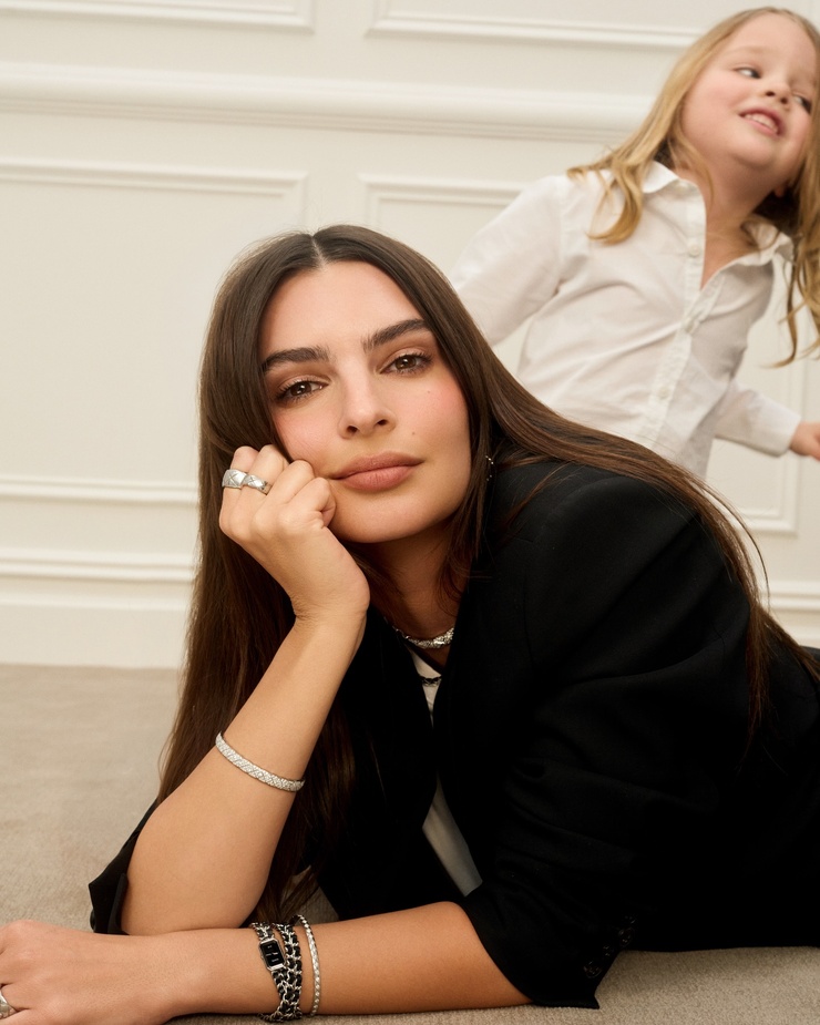 Emily Ratajkowski