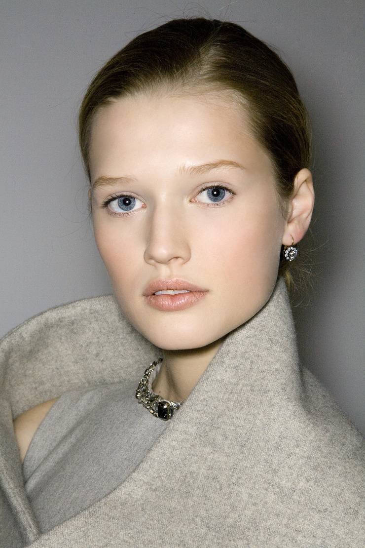 Toni Garrn Toni Garrn