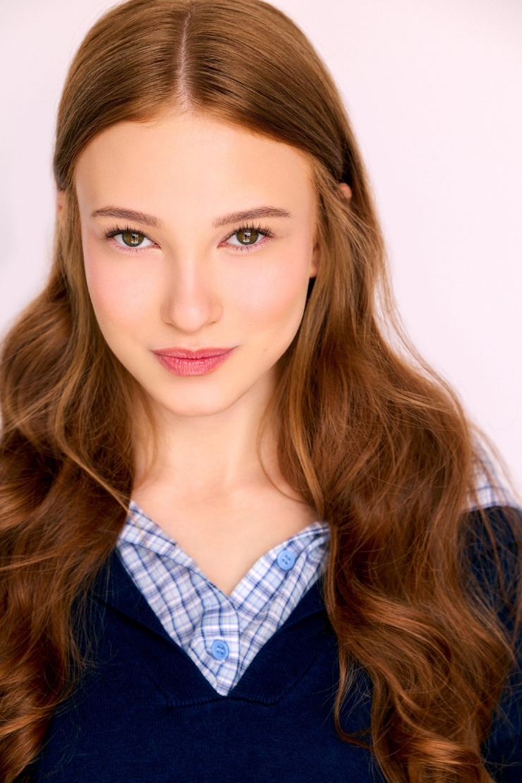 Caroline Elle Abrams
