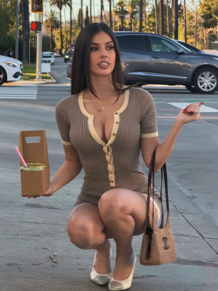 Ines Trocchia Ines Trocchia