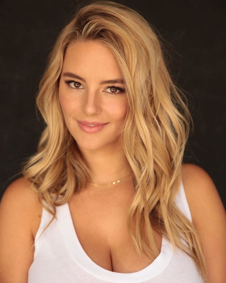 Hassie Harrison Hassie Harrison