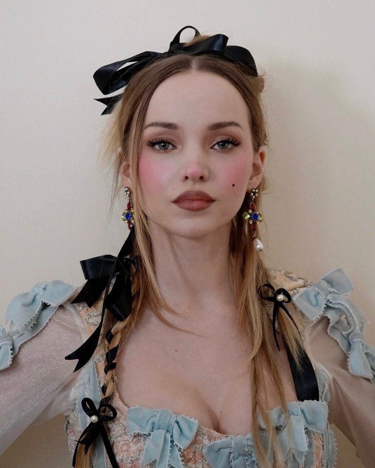 Dove Cameron