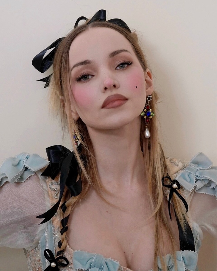Dove Cameron