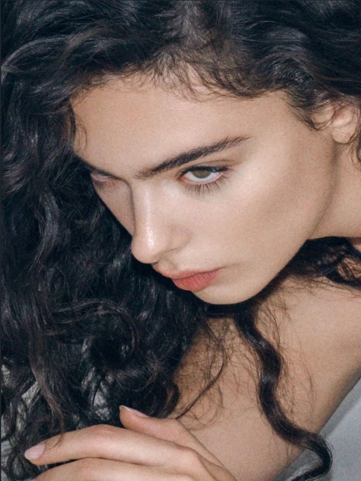 Deva Cassel
