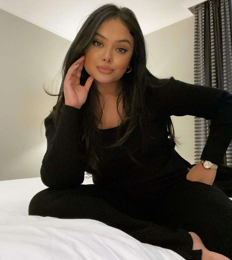 Afshan Azad