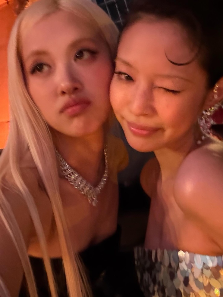 Black Pink