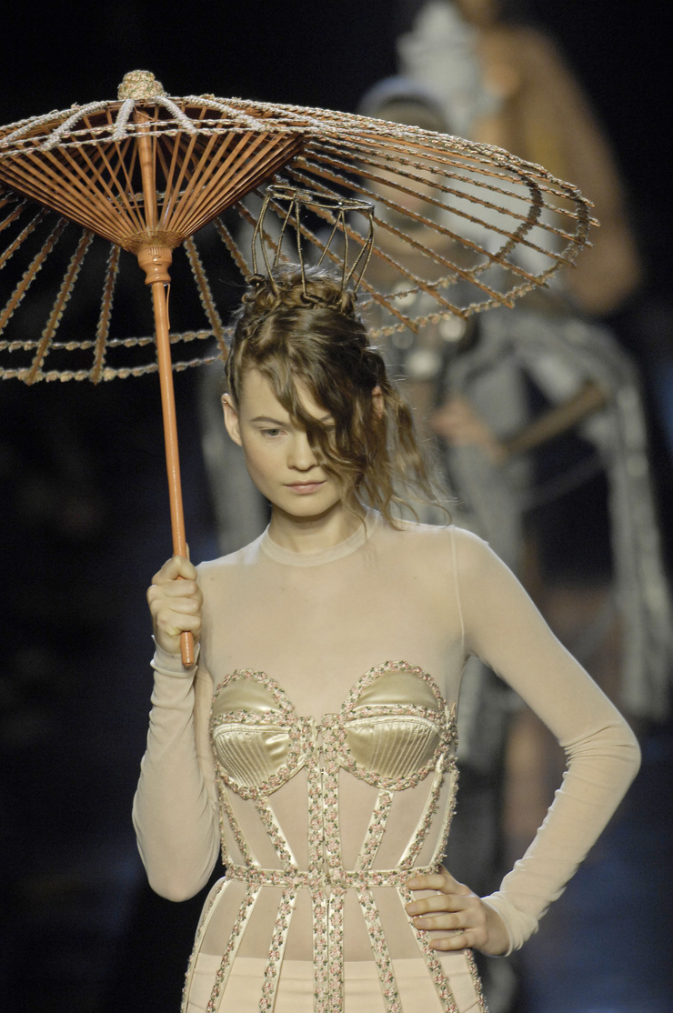 Behati Prinsloo Behati Prinsloo