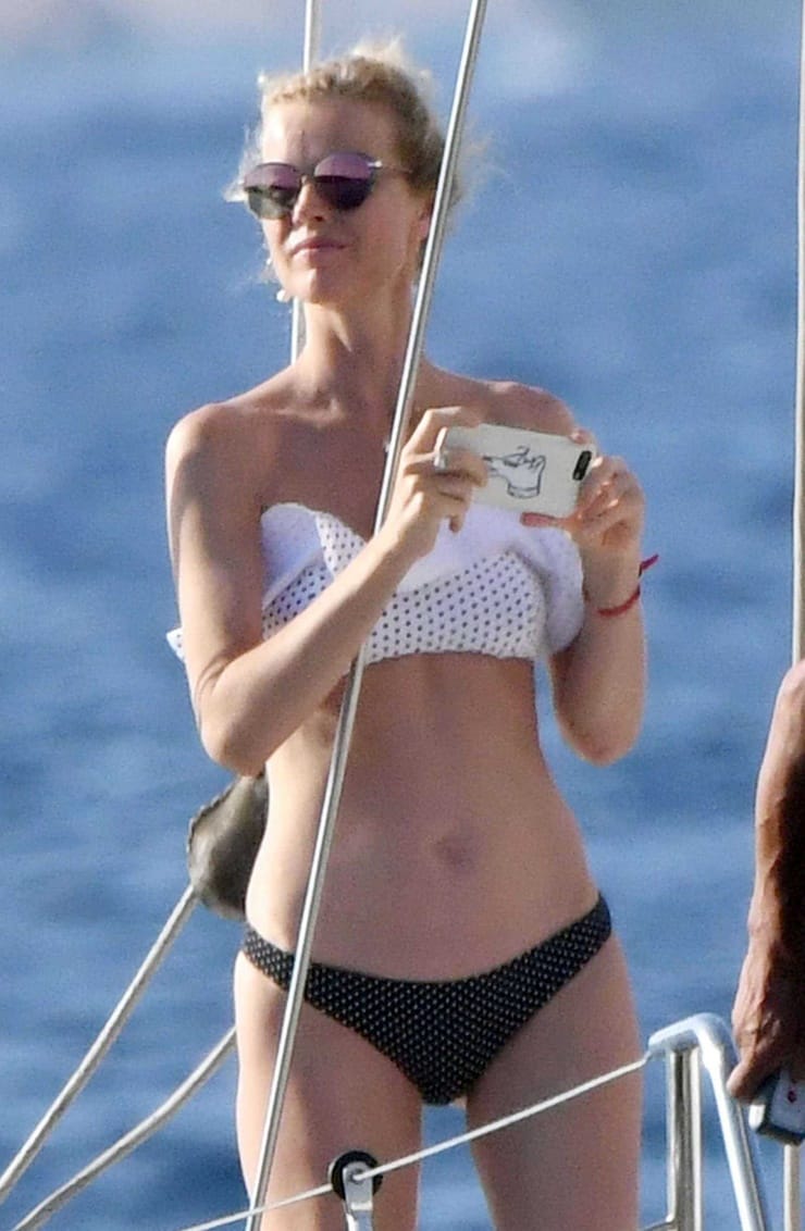 Eva Herzigova Eva Herzigova