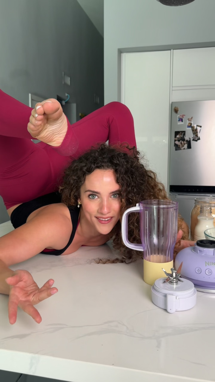 Sofie Dossi