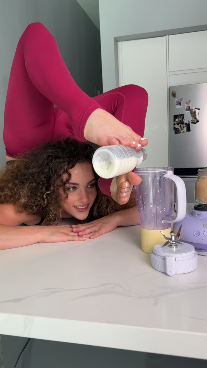 Sofie Dossi