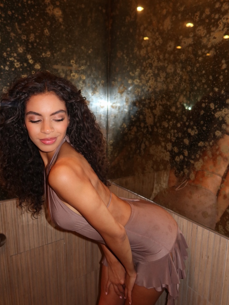 Arianna Barron