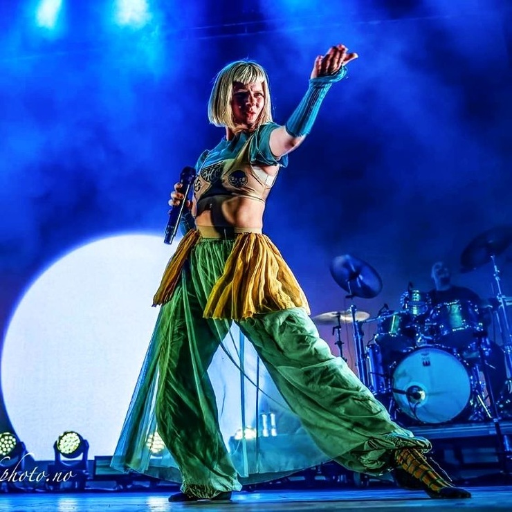 Aurora (singer) Aurora (singer)