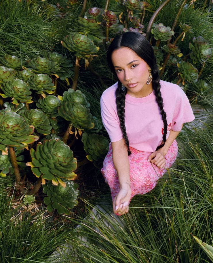 Becky G.
