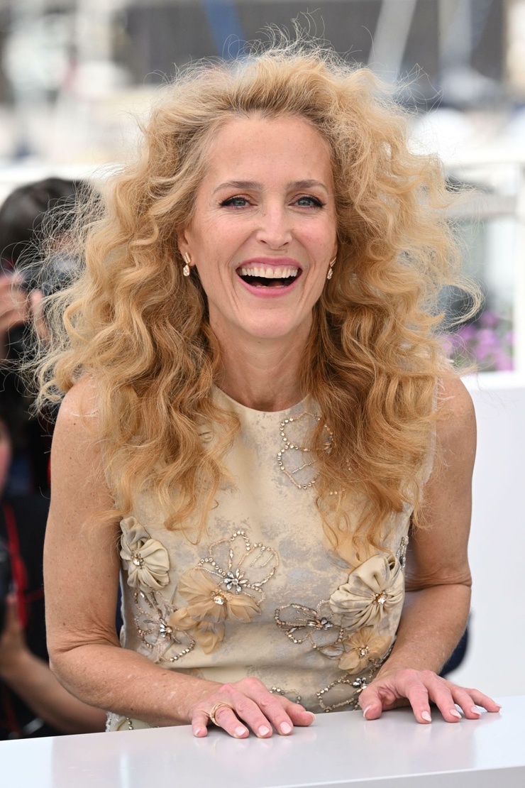 Gillian Anderson