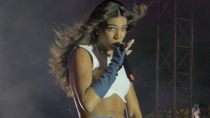 Ivi Adamou