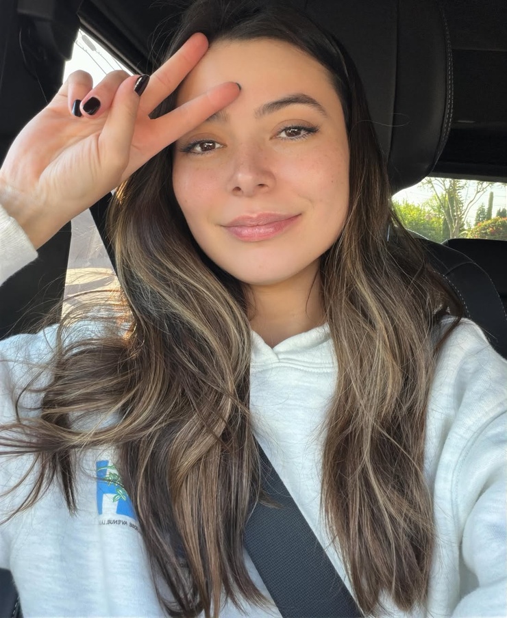 Miranda Cosgrove Miranda Cosgrove