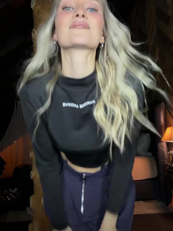 Carolin Niemczyk Carolin Niemczyk