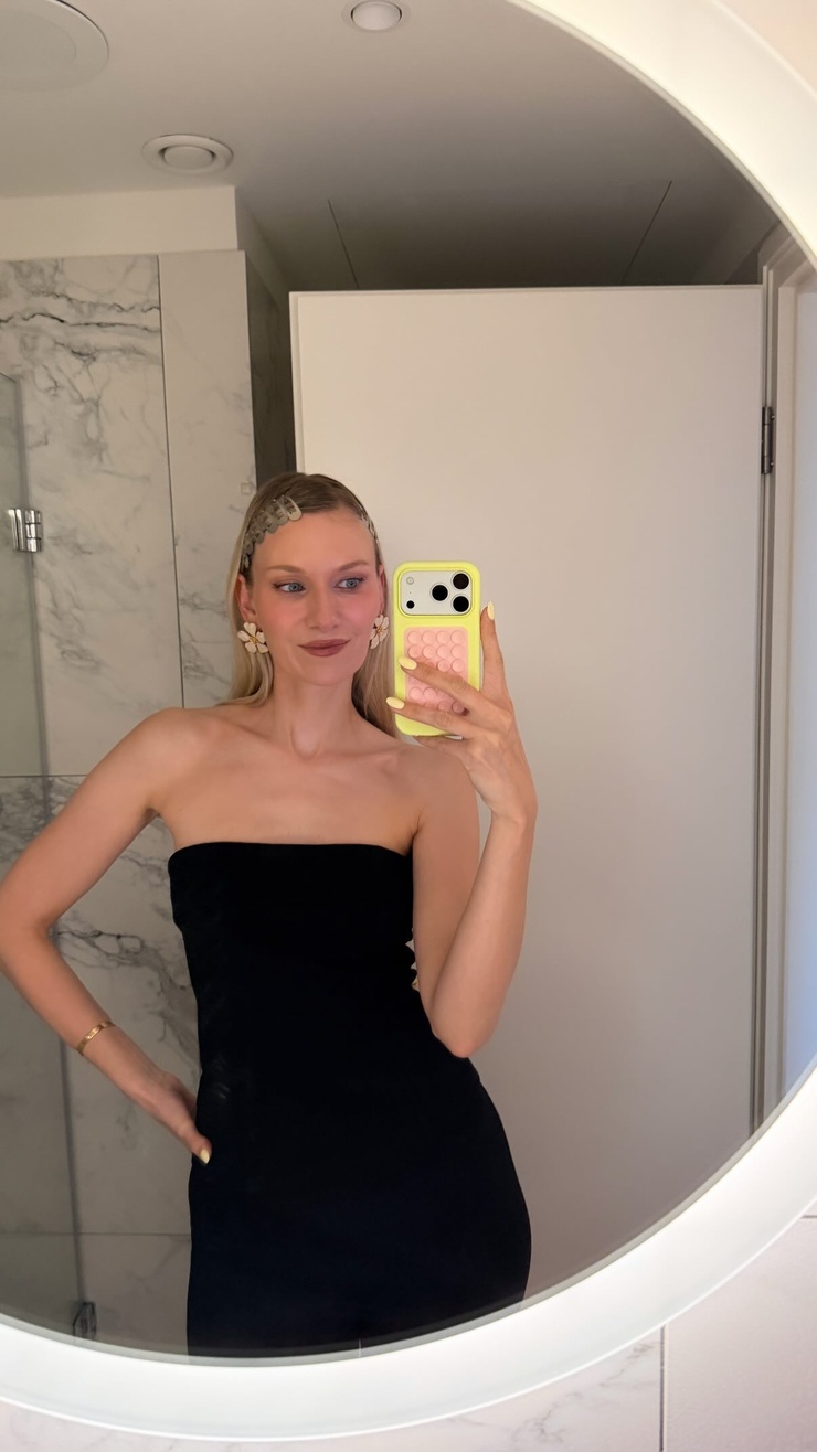 Carolin Niemczyk Carolin Niemczyk