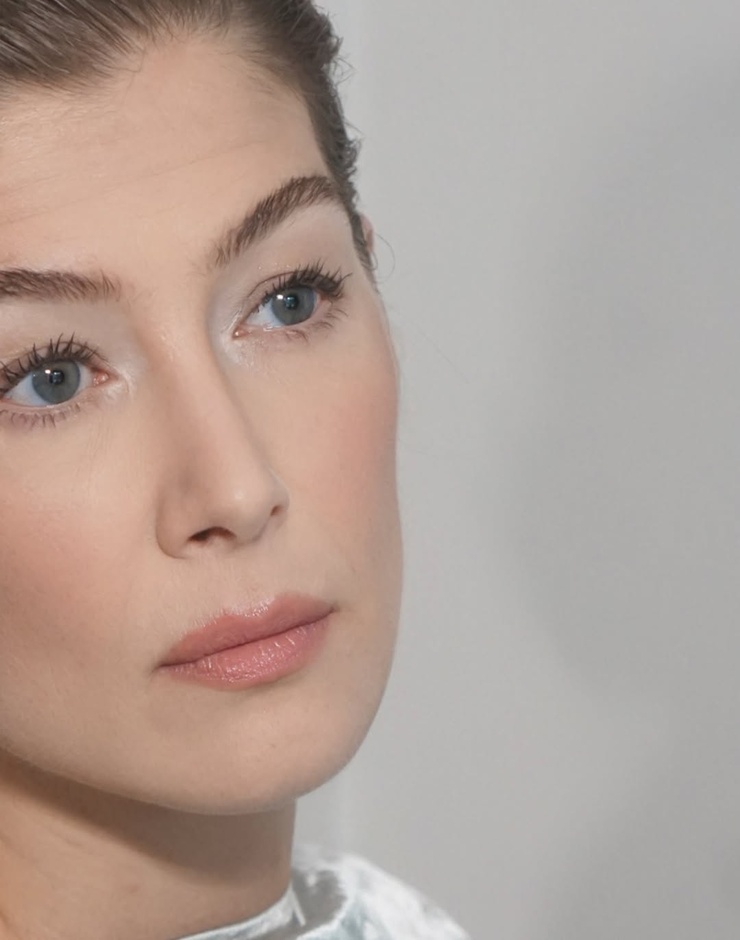 Rosamund Pike