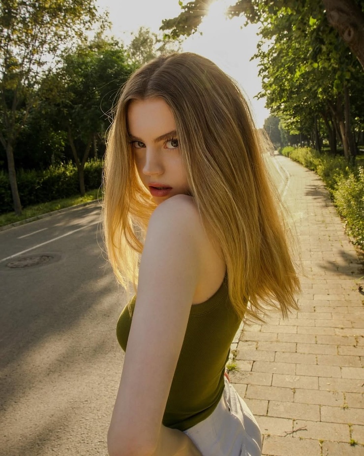 Esil Kaya