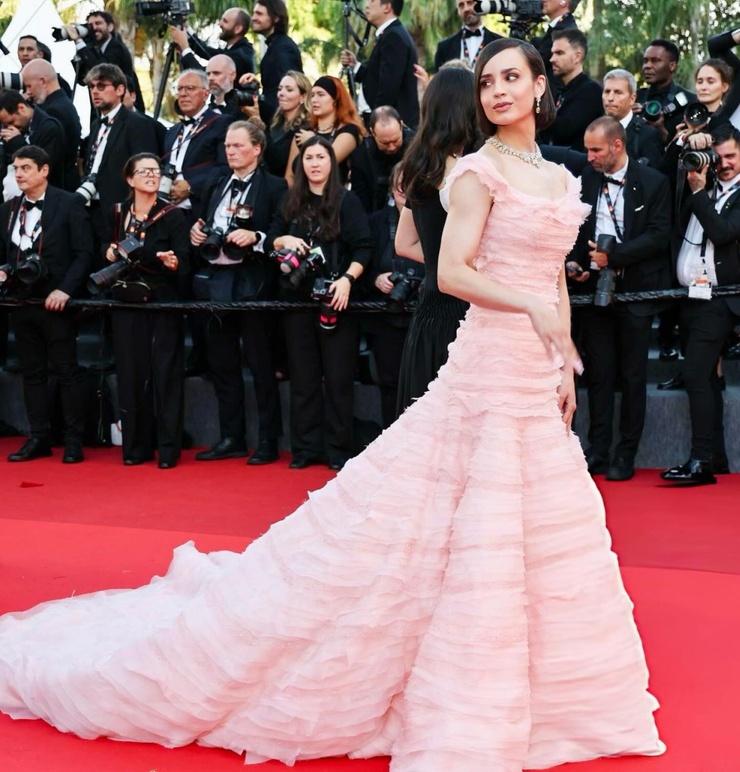 Sofia Carson