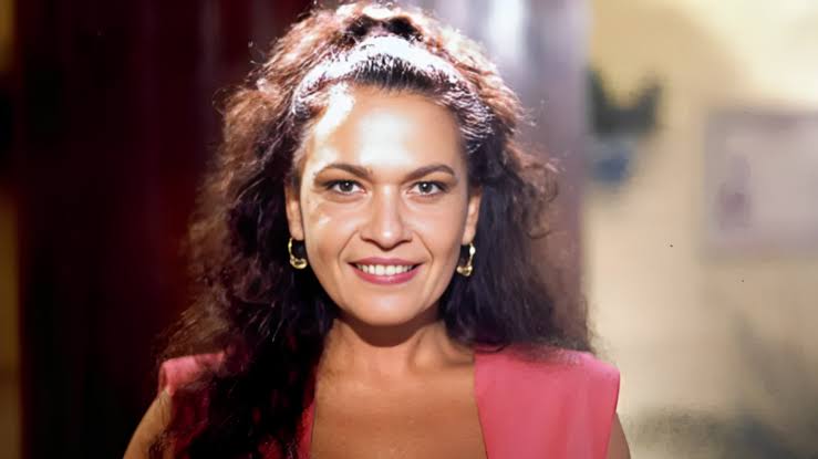 Regina Dourado