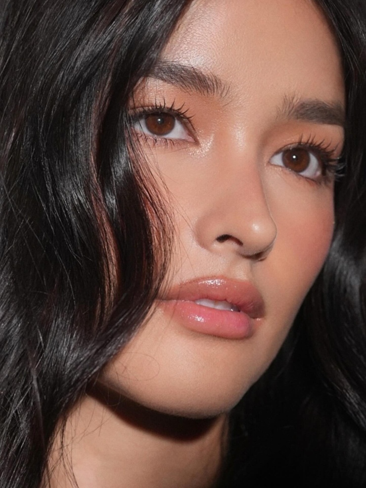 Liza Soberano