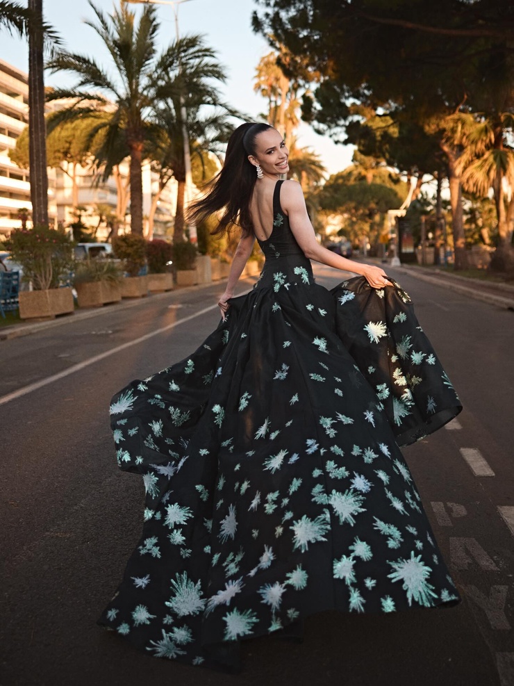 Sofia Carson