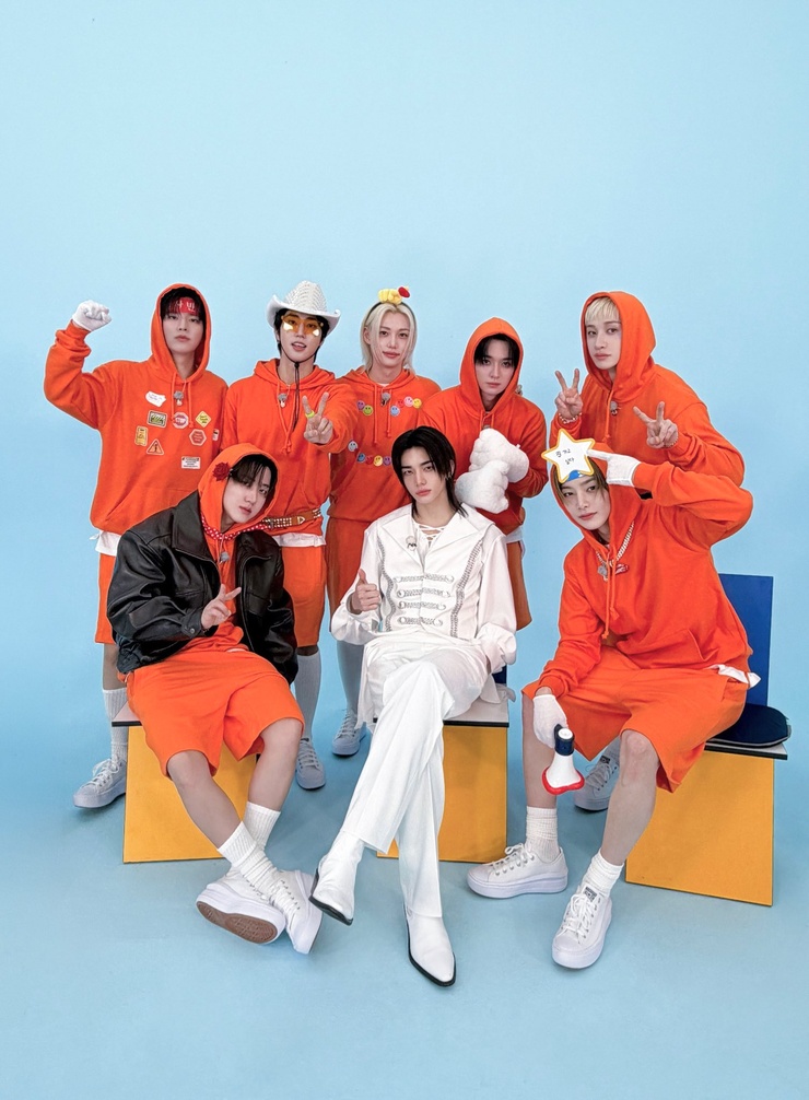 Stray Kids