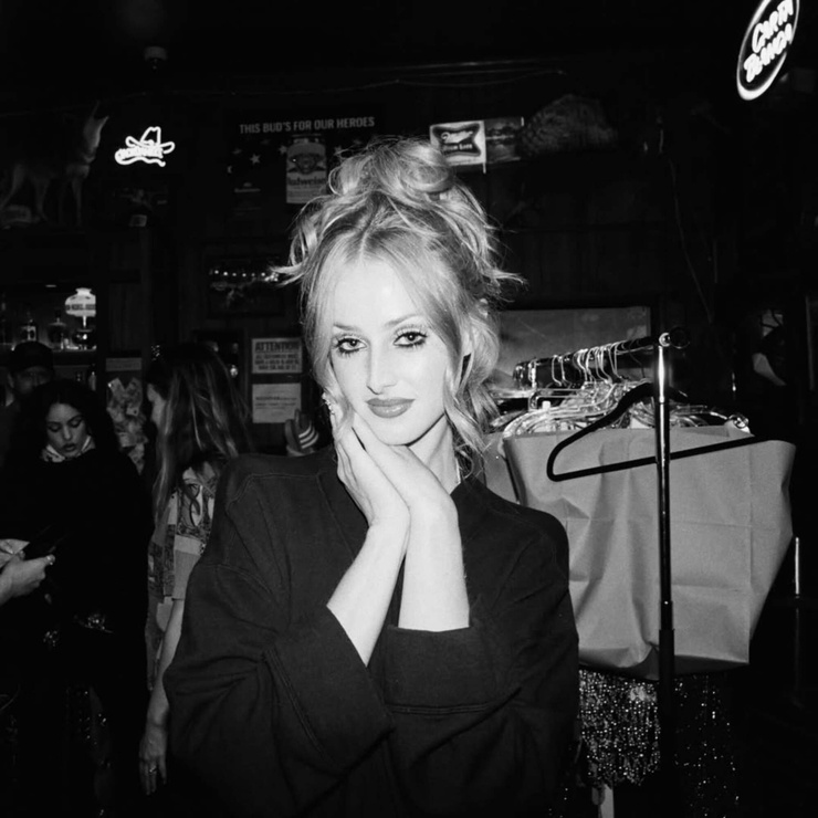 Anna Van Patten