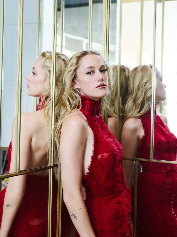Maika Monroe Maika Monroe