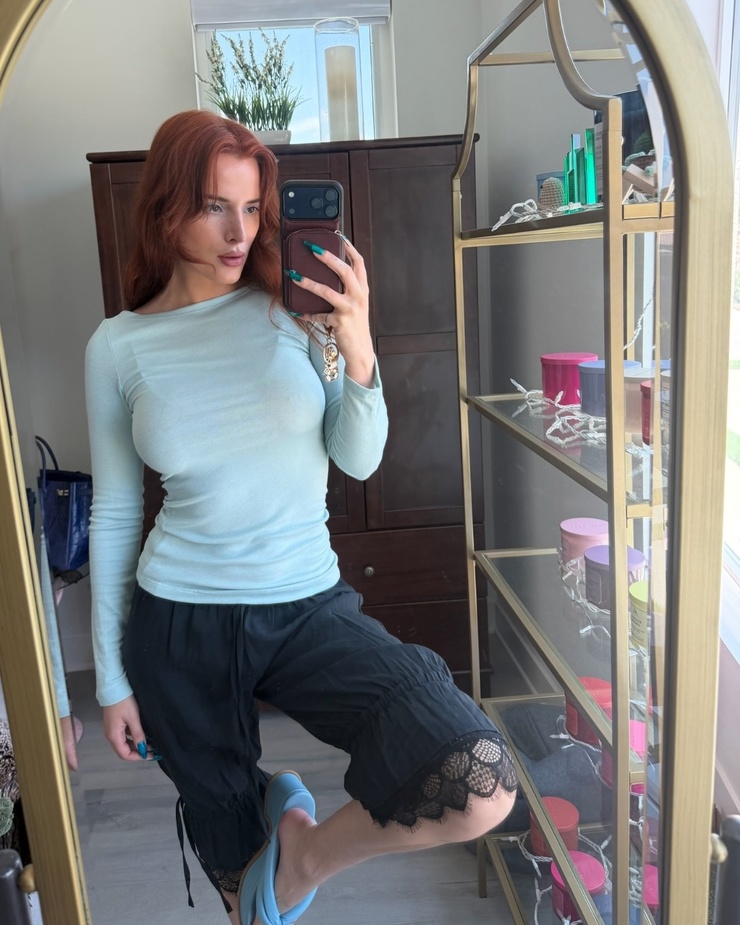 Bella Thorne Bella Thorne