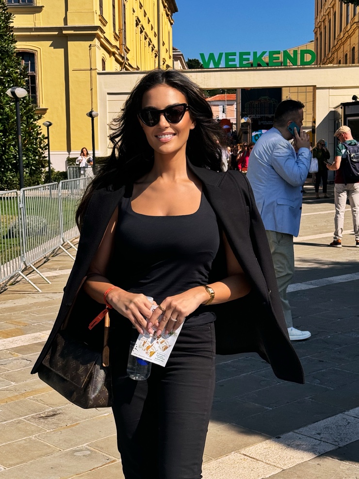Eva Murati Eva Murati