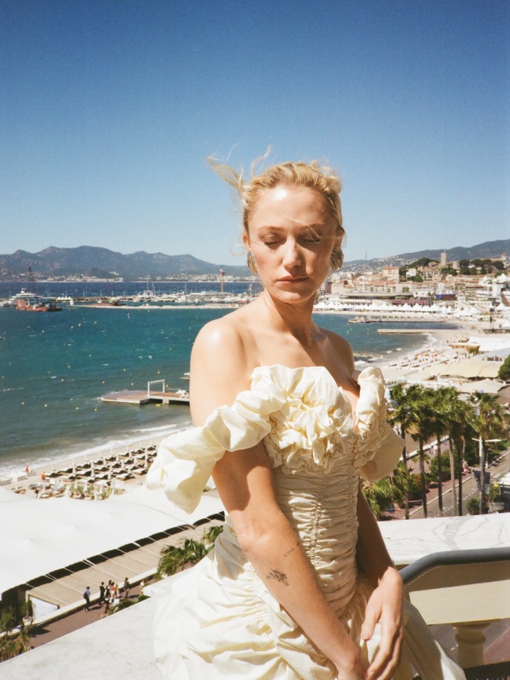 Maika Monroe Maika Monroe
