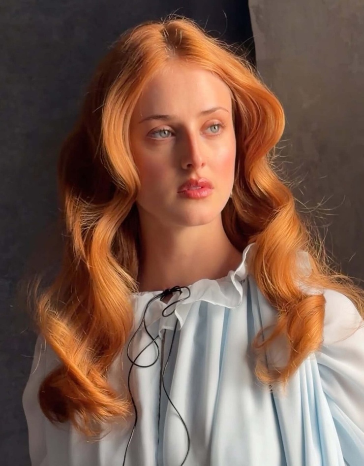 Anna Van Patten