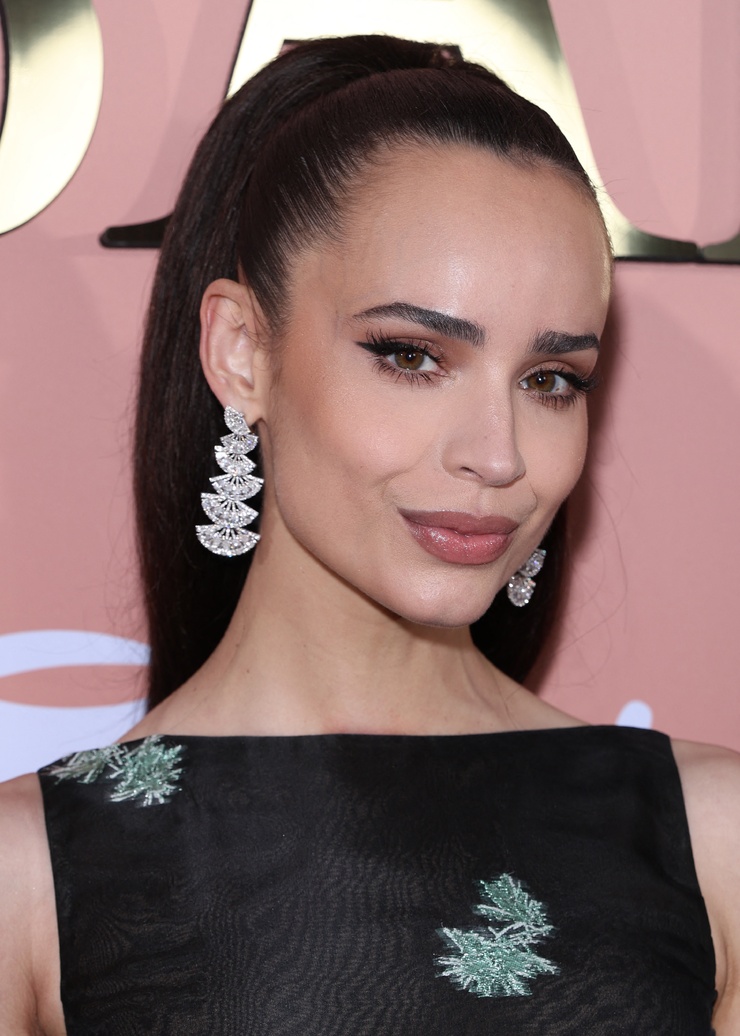 Sofia Carson