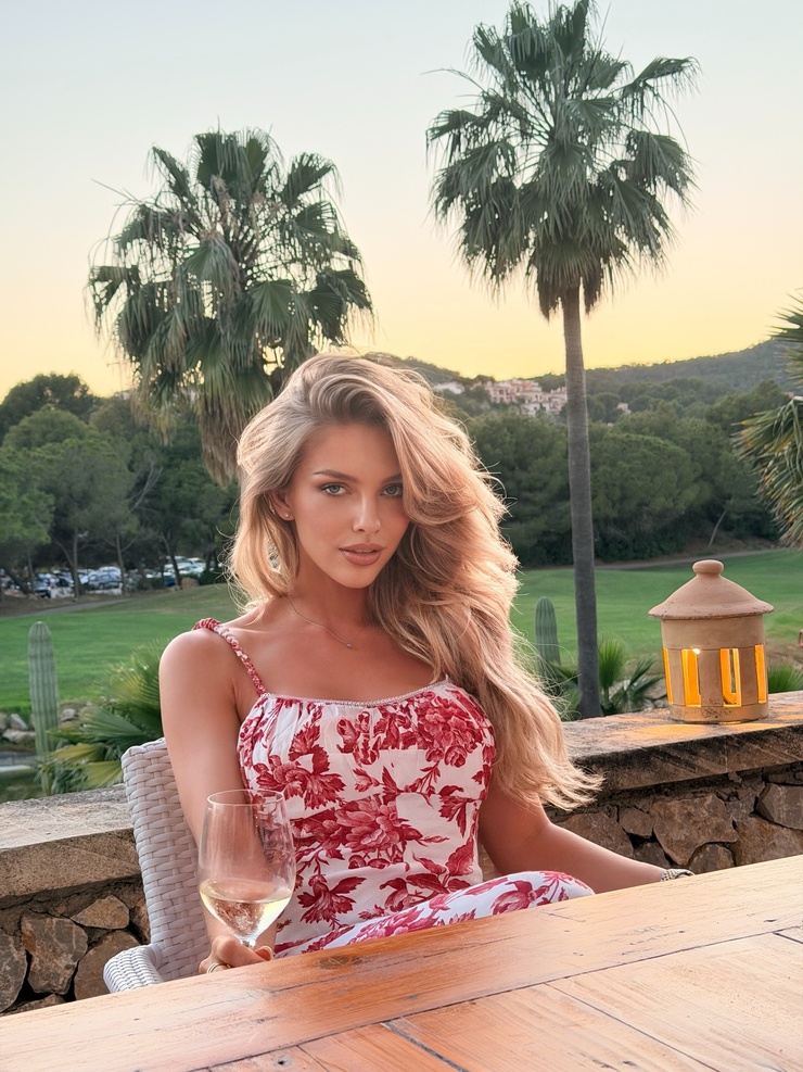 Alexa Breit