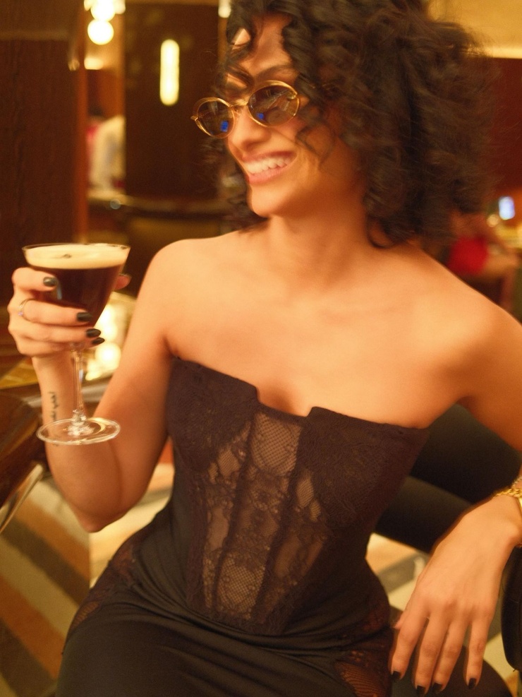 Nazanin Mandi