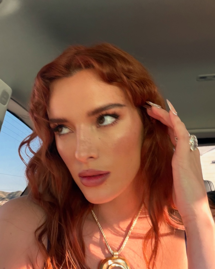 Bella Thorne Bella Thorne