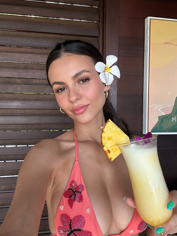 Victoria Justice Victoria Justice